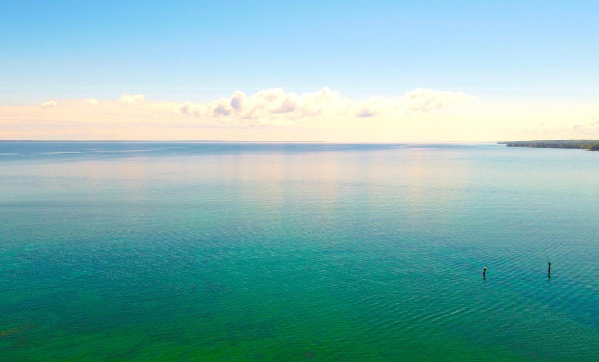 Days Inn By Wyndham Mackinaw City - Lakeview Екстер'єр фото